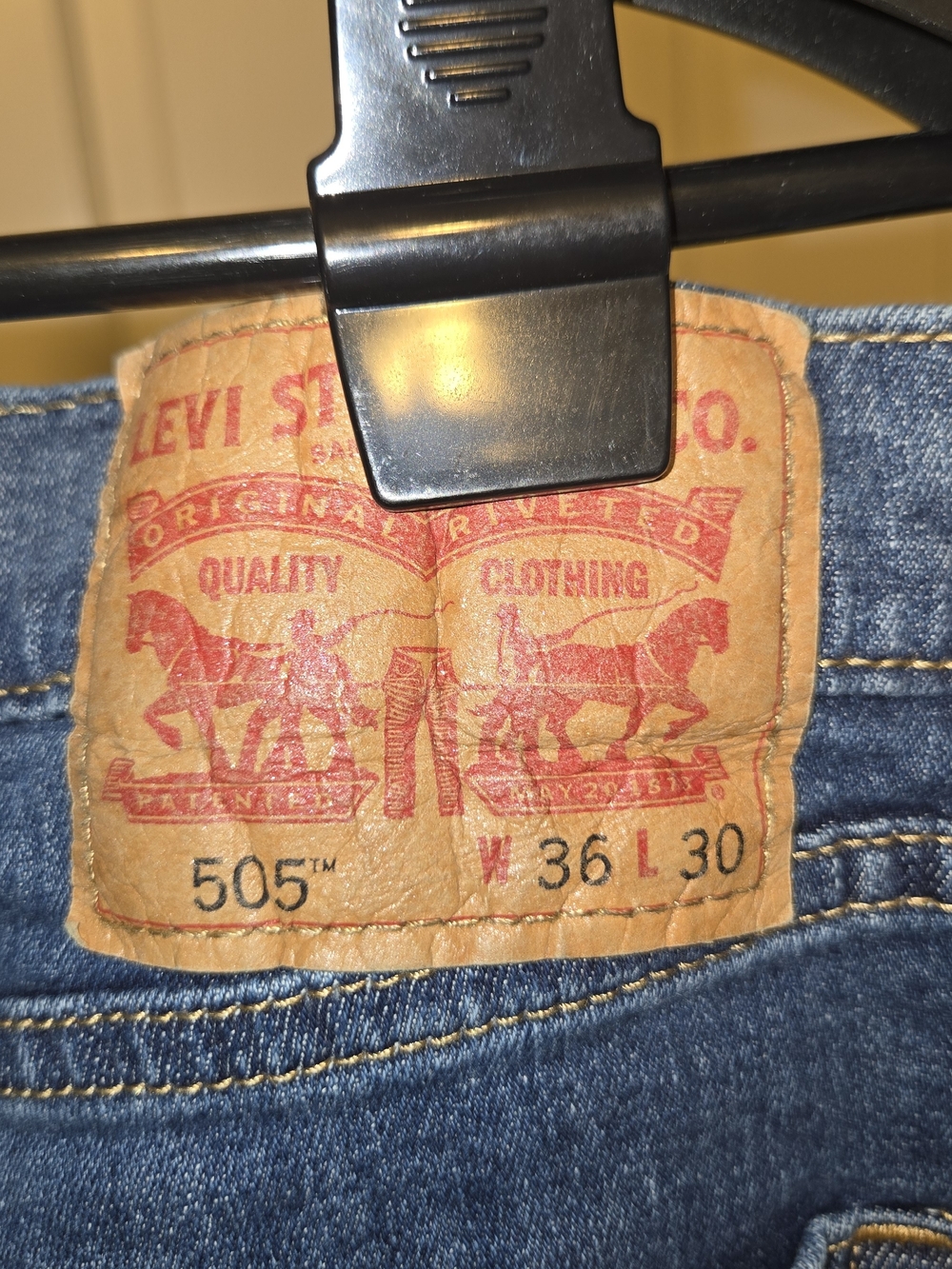 Levi’s 505 Regular Fit Men’s Jeans 36x30 Medium Wash Straight Leg